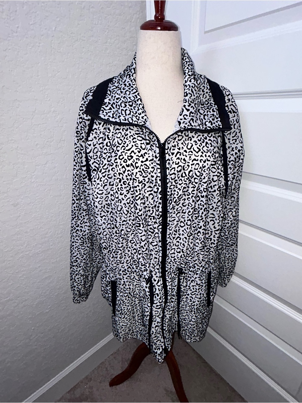 Ruby Rd. Animal Print Texture Long Sleeve Zipper Front Utility Jacket